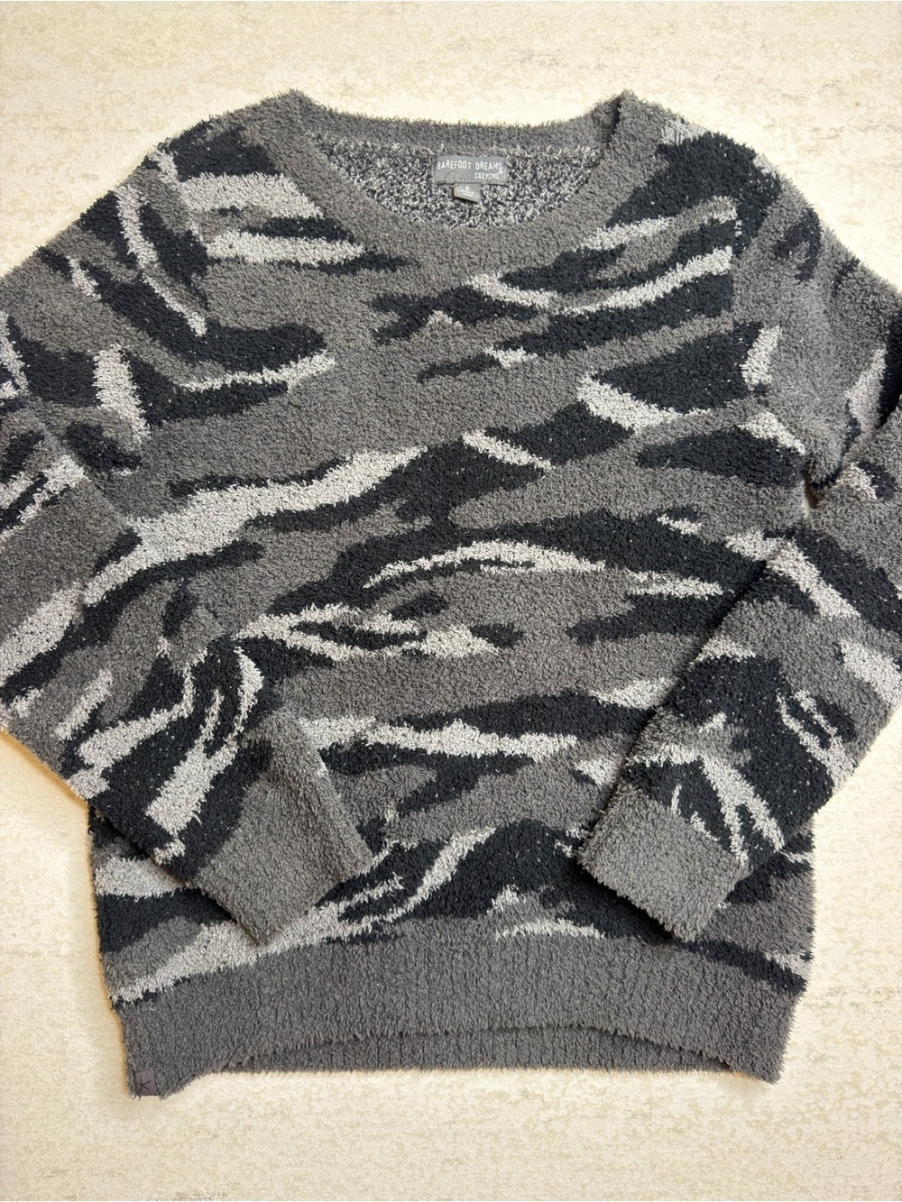 Barefoot Dreams CozyChic Camo Pullover Sweater - Women's S - Relaxed Comfort